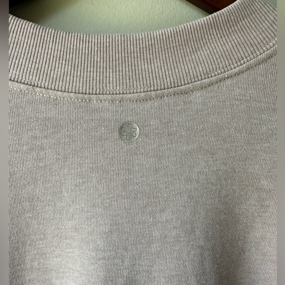 Harmony in Nature Sweatshirt - Picture 6 of 7
